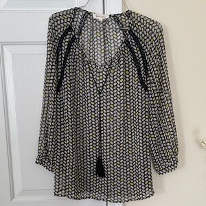 Two by Vince Camuto Black and Yellow Patterned Blouse